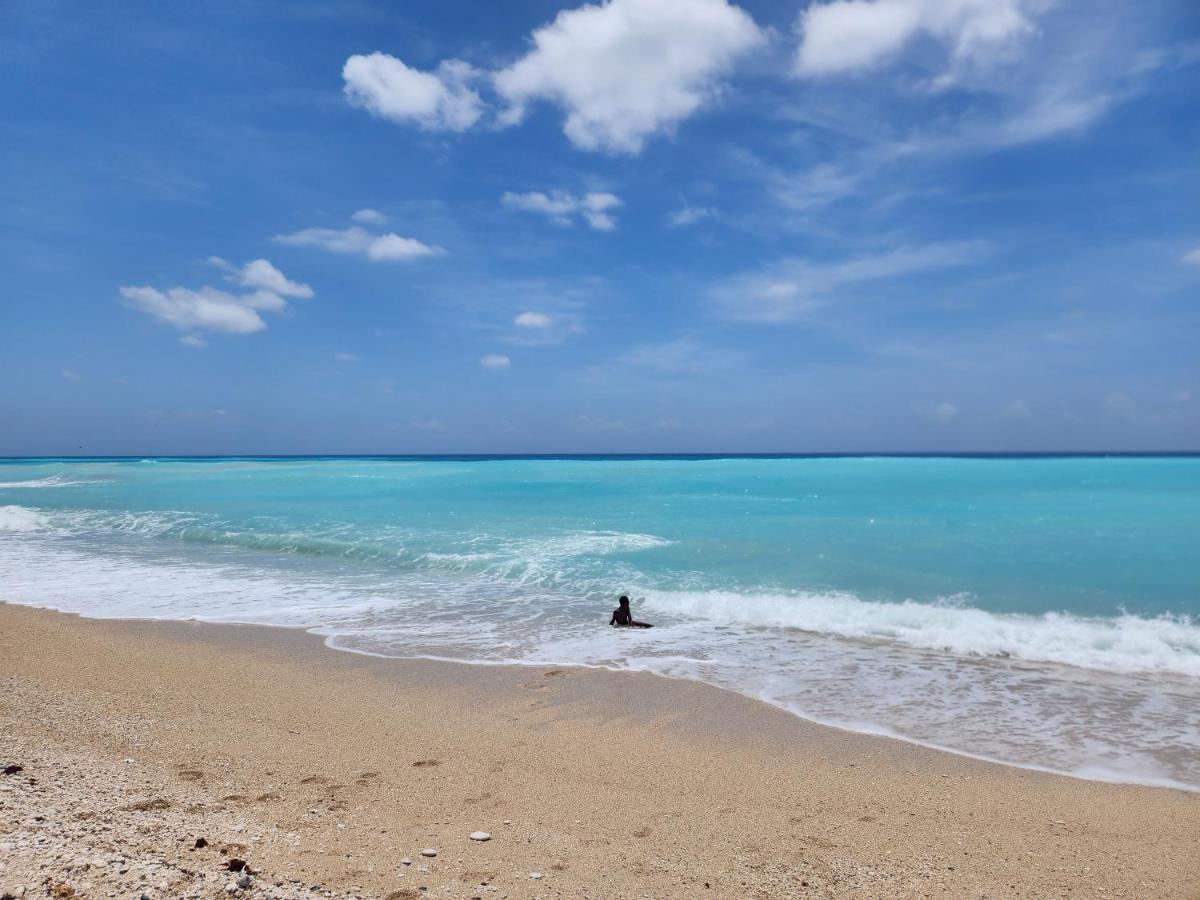 Beachfront Apartment, Quiet 4 Beds, 1 Bath, Ac, Wi-Fi, Hot Water, In Paraiso Near Los Patos エクステリア 写真